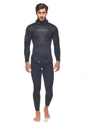 Seac Race Flex Comfort μαύρη στολή 2 τεμαχίων με την κουκούλα κατεβασμένη